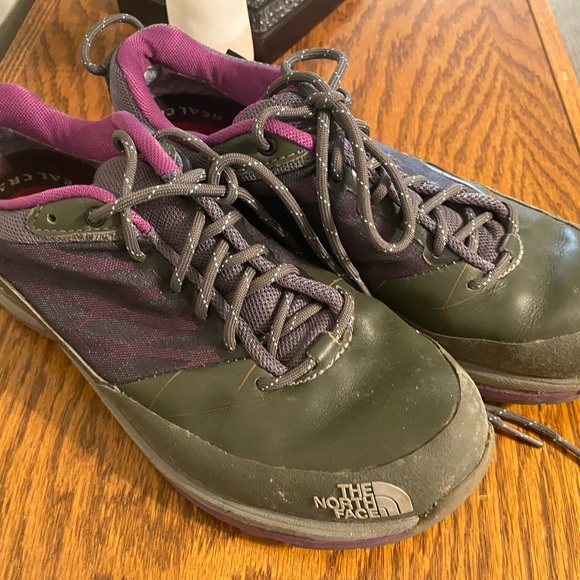 North Face hiking shoe size 10 - Picture 2 of 6